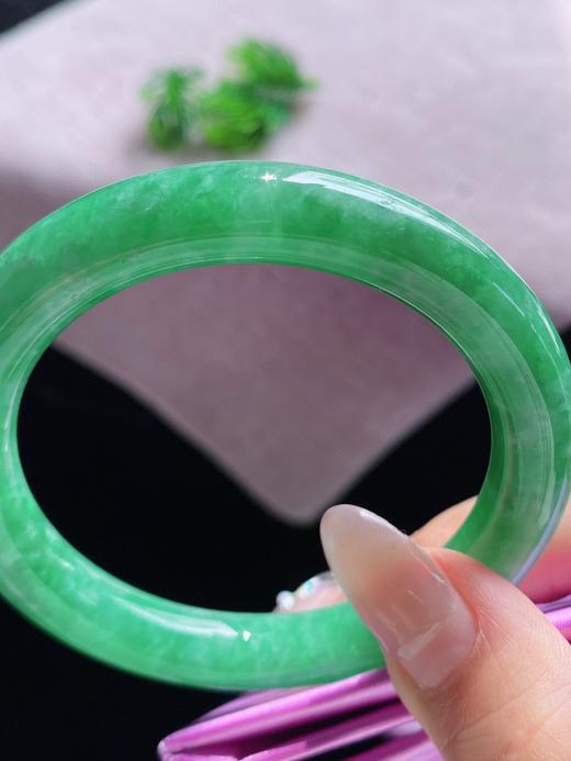 55圆条翡翠手镯 商品图2