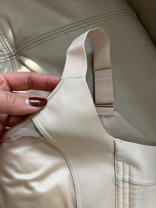 220-5大胸福利 春夏舒适稳定文胸 大胸显小 背心款四排扣内衣文胸 号很足 商品图3