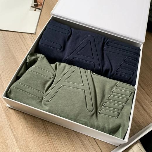 小鹰 EA7 2025男女同款情侣全棉廓形健身训练T恤是一款兼具时尚与功能性的运动服饰 商品图1