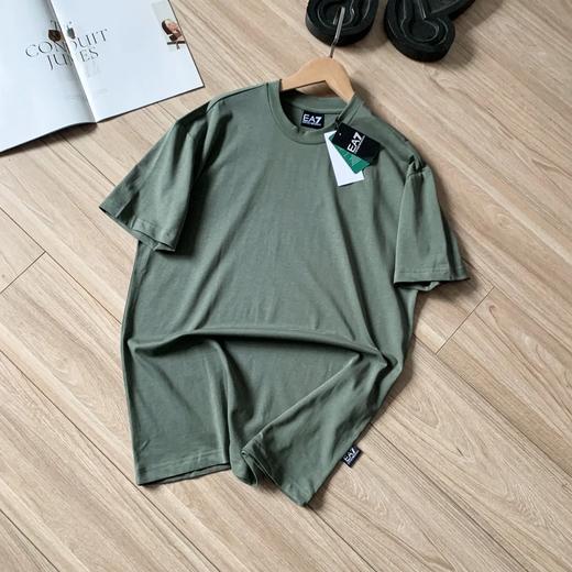 小鹰 EA7 2025男女同款情侣全棉廓形健身训练T恤是一款兼具时尚与功能性的运动服饰 商品图9