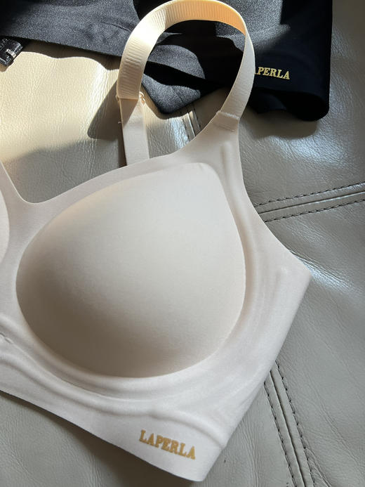 220-6 自留 LP发泡软支撑文胸 无痕支撑 好穿包裹好支撑佳 商品图2