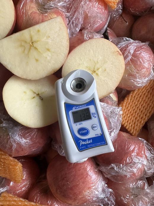 周三取货：【羊奶苹果】一箱毛重7斤左右，松脆细腻，水润清甜，淡淡奶香。 商品图4