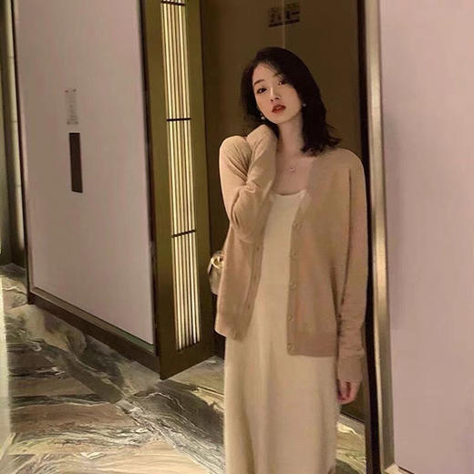 春款V领小开衫｜9色可选，修饰身材比例 商品图3