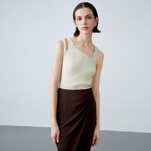 EITIE爱特爱夏季新款百搭时尚减龄修身无袖针织衫7701409 商品图9