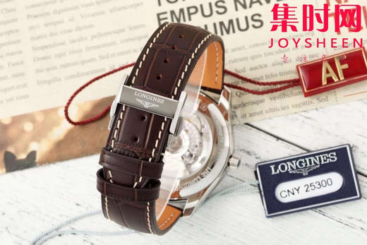 AF浪琴名匠月相系列 四针月相 名匠月相42mm 自动机械 男士腕表
机芯：搭载改L899.5 商品图5