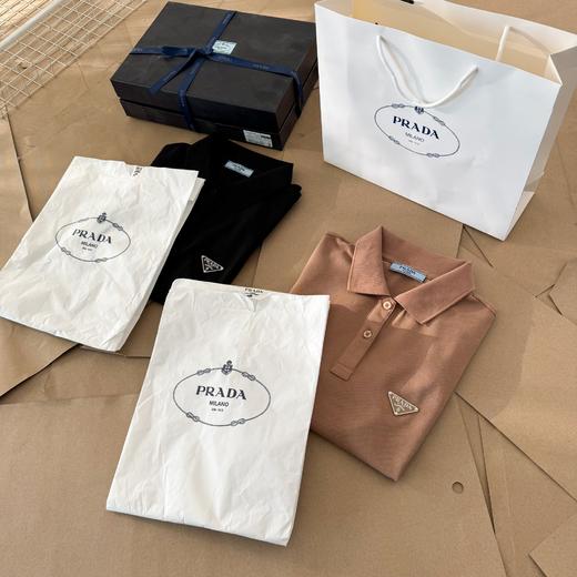 点此购买 普拉达春夏季三角扣女款短袖POLO衫 gz 309719 商品图10
