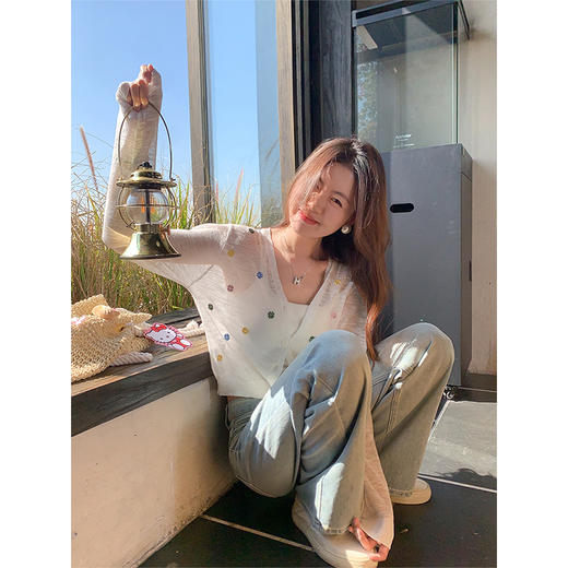 <曾小咸推荐>3.28现货秒杀 ！微信超特价！韩系彩色绣花开衫 日常129.99 立减60 秒杀69.99！！ 商品图2