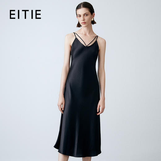EITIE爱特爱夏季新品轻薄纯色大方吊带连衣裙7807502 商品图0