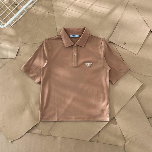 点此购买 普拉达春夏季三角扣女款短袖POLO衫 gz 309719 商品图2
