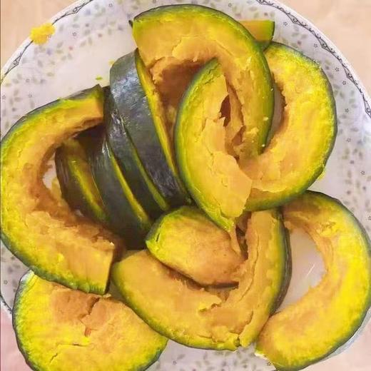 【贝贝南瓜】自家种植的日本原种黑绿小胖墩，晒足365天太阳，施有机肥，种出的【贝贝南瓜】瓜肉干香绵密，蒸熟自带南瓜香！吃起来粉糯香甜！没有纤维感，肉质细腻! 商品图5