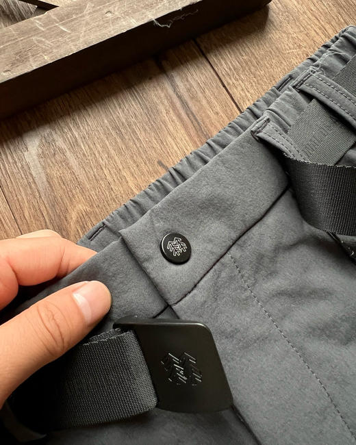 点此购买 可隆春季小树男款轻防水休闲直筒裤 xj 309735 商品图11