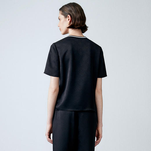 EITIE爱特爱夏季新款纯色显瘦简约通勤小上衣7713408 商品图4