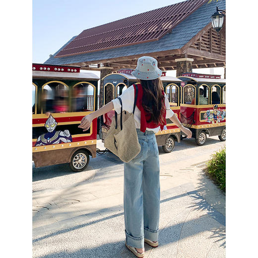 <曾小咸推荐>慵懒显瘦兰裤脚翻边高腰牛仔裤 商品图1