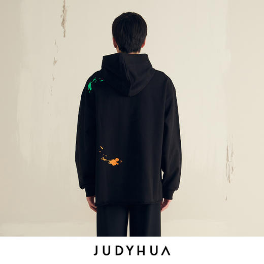 JUDYHUA 艺术家系列丙烯飞溅卫衣 商品图5