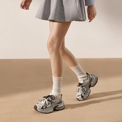 千百度厚底老爹鞋女款增高网面鞋时尚运动休闲鞋透气A25118983 商品图4