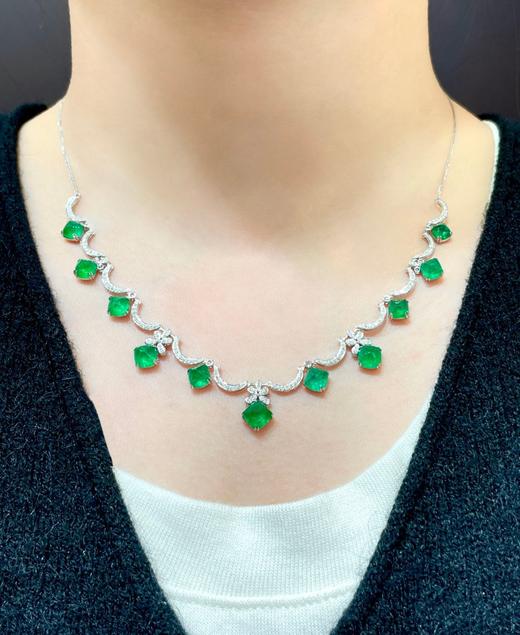 10.5ct糖塔祖母绿项链 商品图4