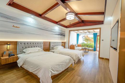 【大理地热国】人均100多，吃喝玩乐住嗨一天！（含住宿+自助早餐+户外温泉+景区内免费电瓶车接送） 商品图2