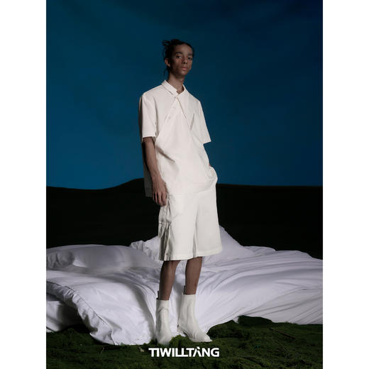 启世录TIWILLTANG“霄瀚晨韵”斜门襟烫钻衬衫夏新中式不对称衬衣 商品图2