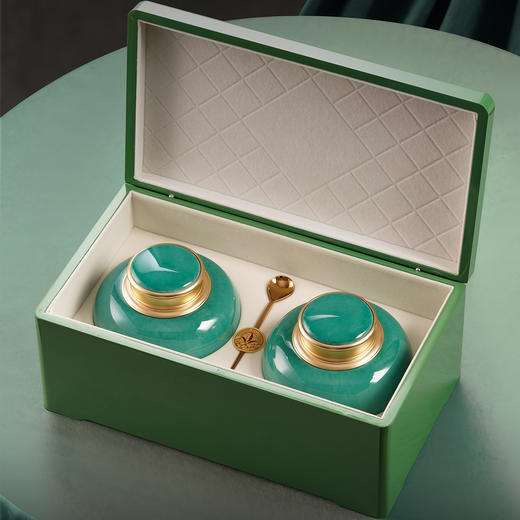 春意【实木烤漆.海棠青.螺丝口大双瓷+茶勺】150元1套.整箱8套 商品图4