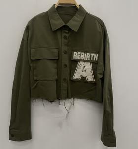 Z1 翻领下摆磨破图案印花长袖短款衬衫40810（绿）秋季243030300321