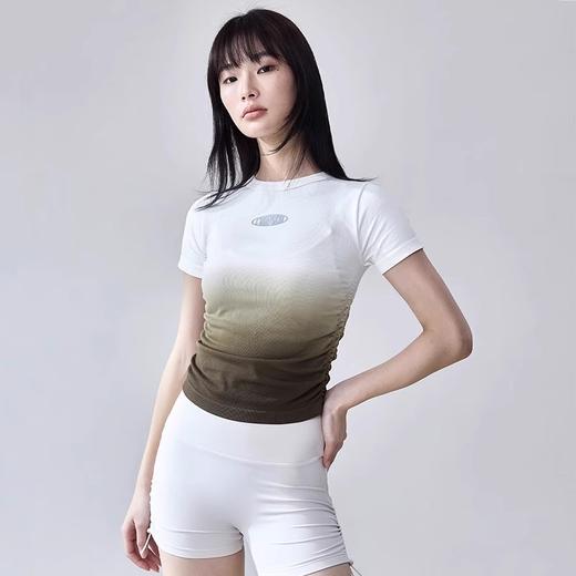 Gymicon能量符号 2025春夏新款渐变运动短袖T恤美拉德训练上衣跑步健身服YASY2512 商品图2
