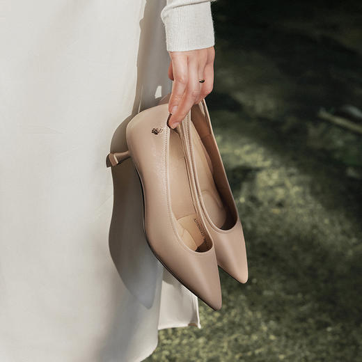 千百度羊皮裸色细高跟鞋女尖头通勤浅口气质法式单鞋A25185601 商品图4
