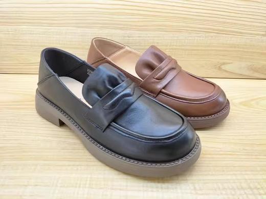 豪行女鞋23351611圆头方跟透气真皮时尚百搭女士单鞋 商品图3