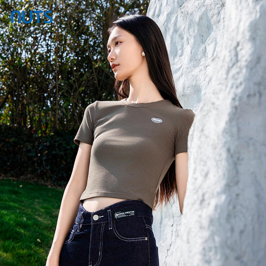 NUTS春季新品时尚纯色圆领气质百搭通勤短袖T恤422021041 商品图2