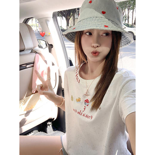 <曾小咸推荐>百搭字母绣花圆领短袖T恤 商品图1