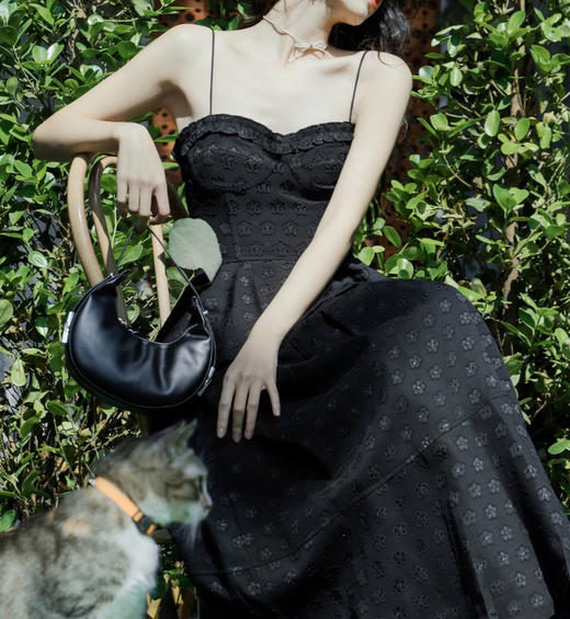 裁缝学苑AQ429赫本小黑裙子法式小吊带纸样半身裙套装新款样板打版裁剪图 商品图3