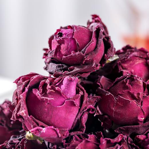 塞上烟雨墨红玫瑰 杯上的浪漫·墨红玫瑰花富 含花青素35g*2盒 送手提袋 商品图5