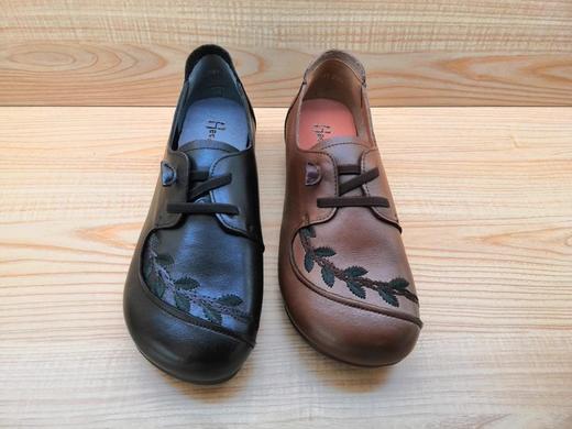 豪行真皮休闲女鞋22392581平底舒适中老年款闰月单鞋 商品图4