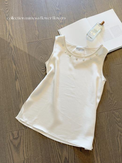 mimosa | 天然贝壳点亮衣领 质感缎面背心 米杏色 商品图4