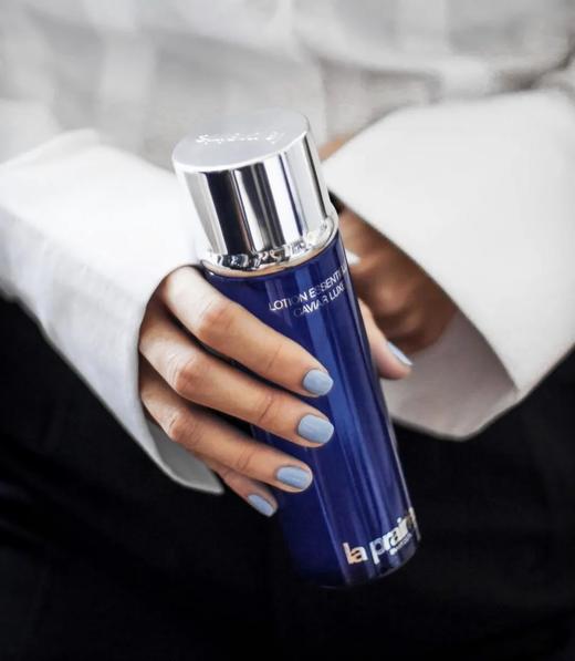 D022013高效修复补水抗老保湿鱼子酱精华水 商品图8