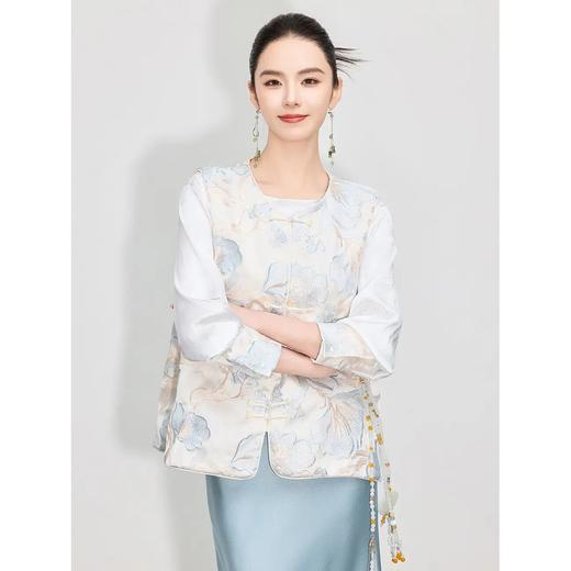 【自】全新升级【铂金会员257/天猫339/差价82】(84258) 洛诗琳2025春季新款复古新中式轻国风绣花设计感马甲上衣女 商品图0