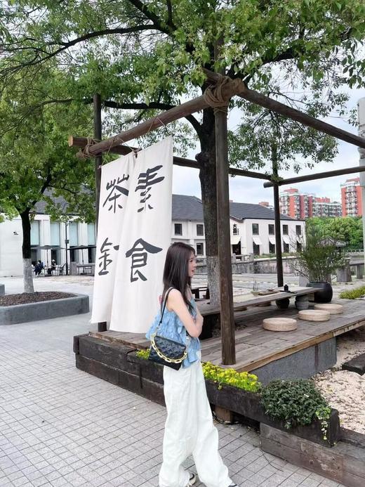 驴家CoussinBB老花压纹羊皮单肩包（HH） 商品图4