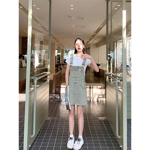 <曾小咸推荐>现货秒杀！卖完不补 ！微信粉丝打折价！！牛仔背带裙 日常199.99/件 立减99 秒杀109.99/件！！ 商品图4