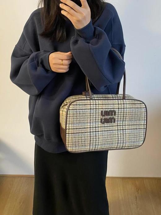 缪缪“快闪店”限定千鸟格保龄球包千鸟格毛呢质感厚实的嘞（HH） 商品图7