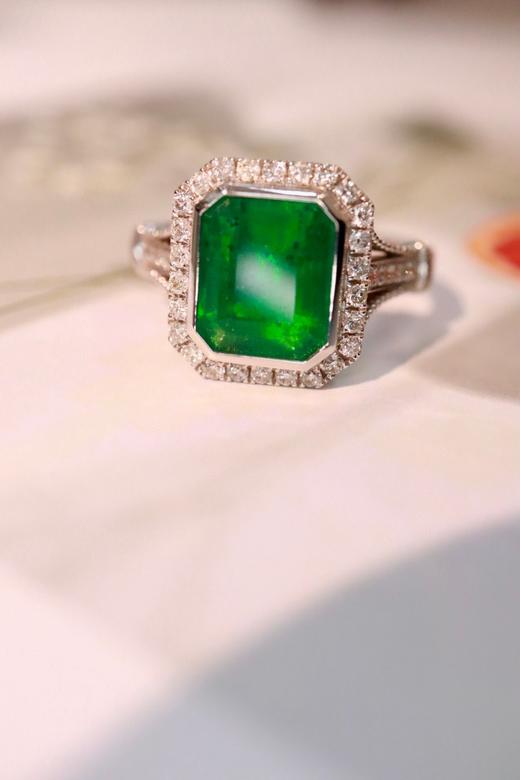 2.87ct刻面祖母绿戒指 商品图1