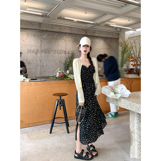 <曾小咸推荐>现货秒杀！最后一波 ！黑色裙子 日常139.99 立减60 秒杀79.99！开衫秒杀69.99！！ 商品图4