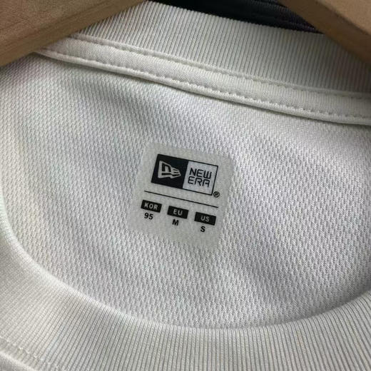 原单正品纽亦华三件装T恤礼包，出口韩国订单。快干材质。

尺码:S/M/L/XL/XXL 五码可选

规格:一包三件(灰褐色 藏青色 米白色)

原价99000韩元 商品图9