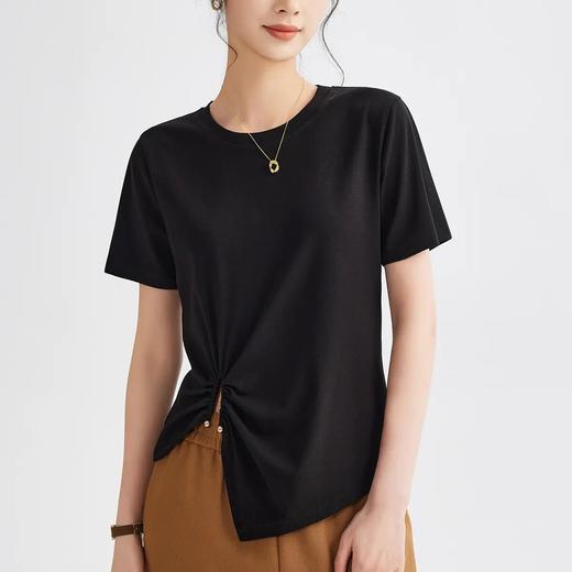 【自】全新升级【铂金会员100/天猫129/差价29】(82453) 洛诗琳2025春夏高级感设计小众短袖T恤不规则下摆褶皱上衣 商品图3