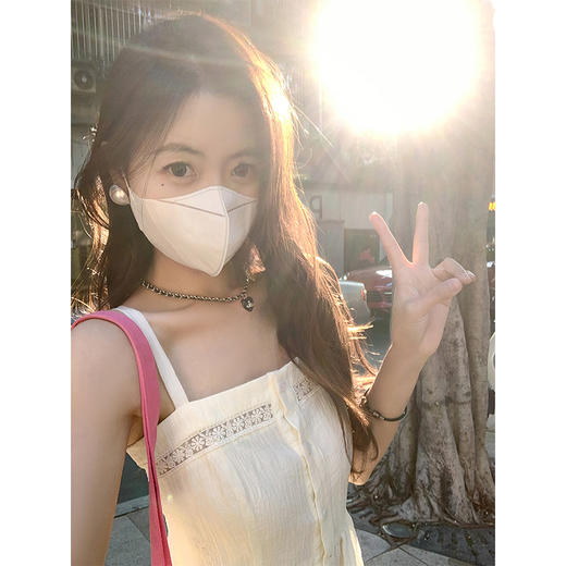 <曾小咸推荐>4.9现货秒杀 ！微信超特价！甜美气质杏色吊带连衣裙 日常199.99 立减100 秒杀99.99！！ 商品图3