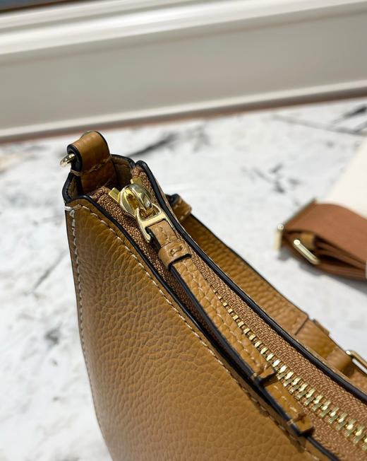 奥莱订单剩余 TB 新版单肩斜挎包小号022002 商品图8