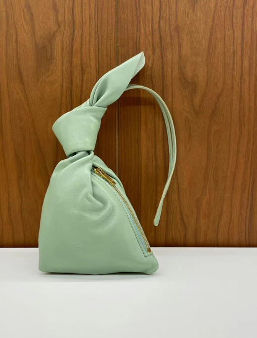 Jil sander 哈哈爆款🐰福袋兔子包🌍满世界求的金色也有哎。抓住机会，好折扣1380元 商品图1