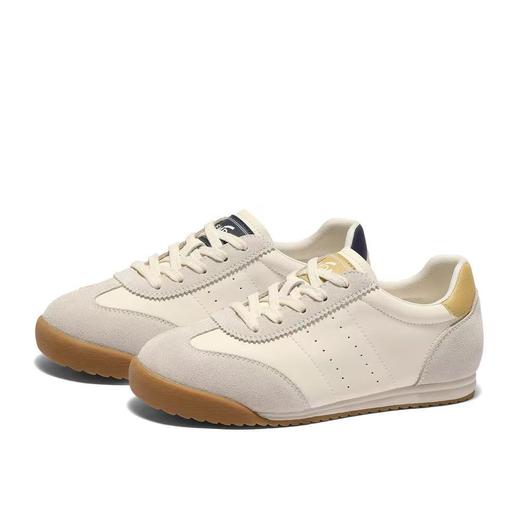 森达女子休闲鞋 商品图0