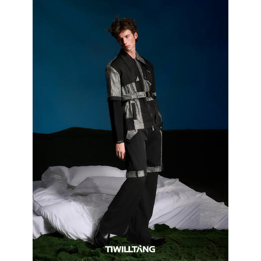 启世录TIWILLTANG“檩铸嚣尘”风衣式拉链结构男式衬衫 商品图4