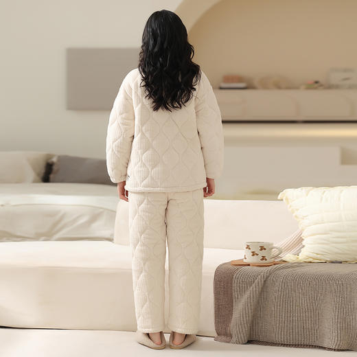 洁丽雅冬款加厚夹棉睡衣女士冬天三层加厚保暖珊瑚绒家居服套装 商品图4