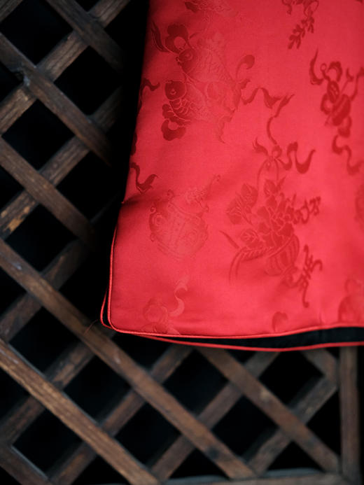 盛唐牡丹| 非遗真丝花蕾缎两面穿马甲 商品图3