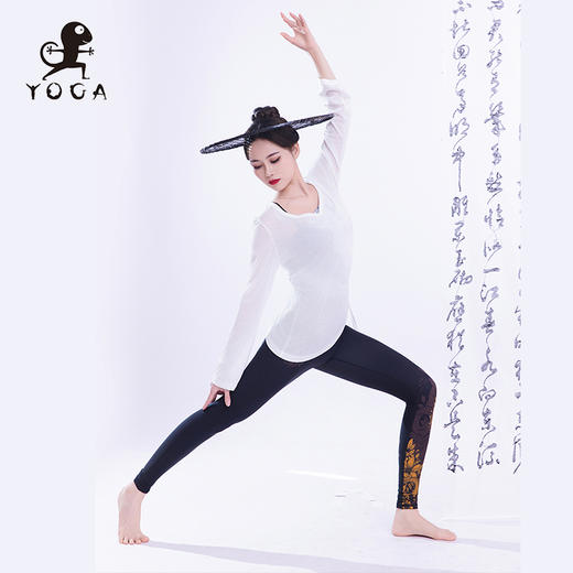 壁虎瑜伽【2502SY330】桃心领瑜伽长袖罩衫【5天发货】 商品图2